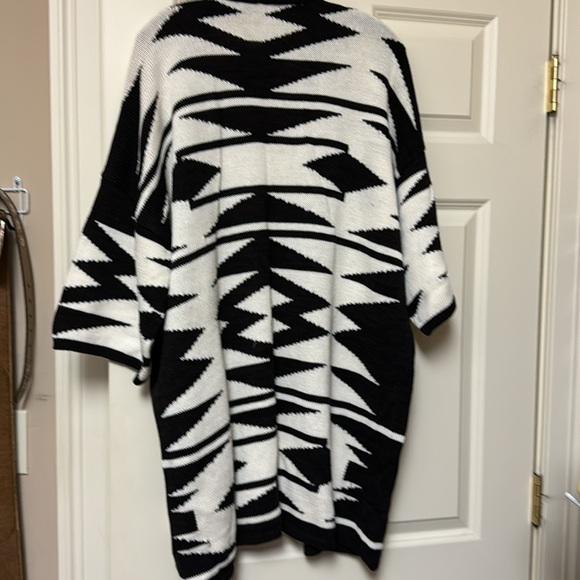 Lauren Ralph Lauren open front seater - Picture 2 of 2